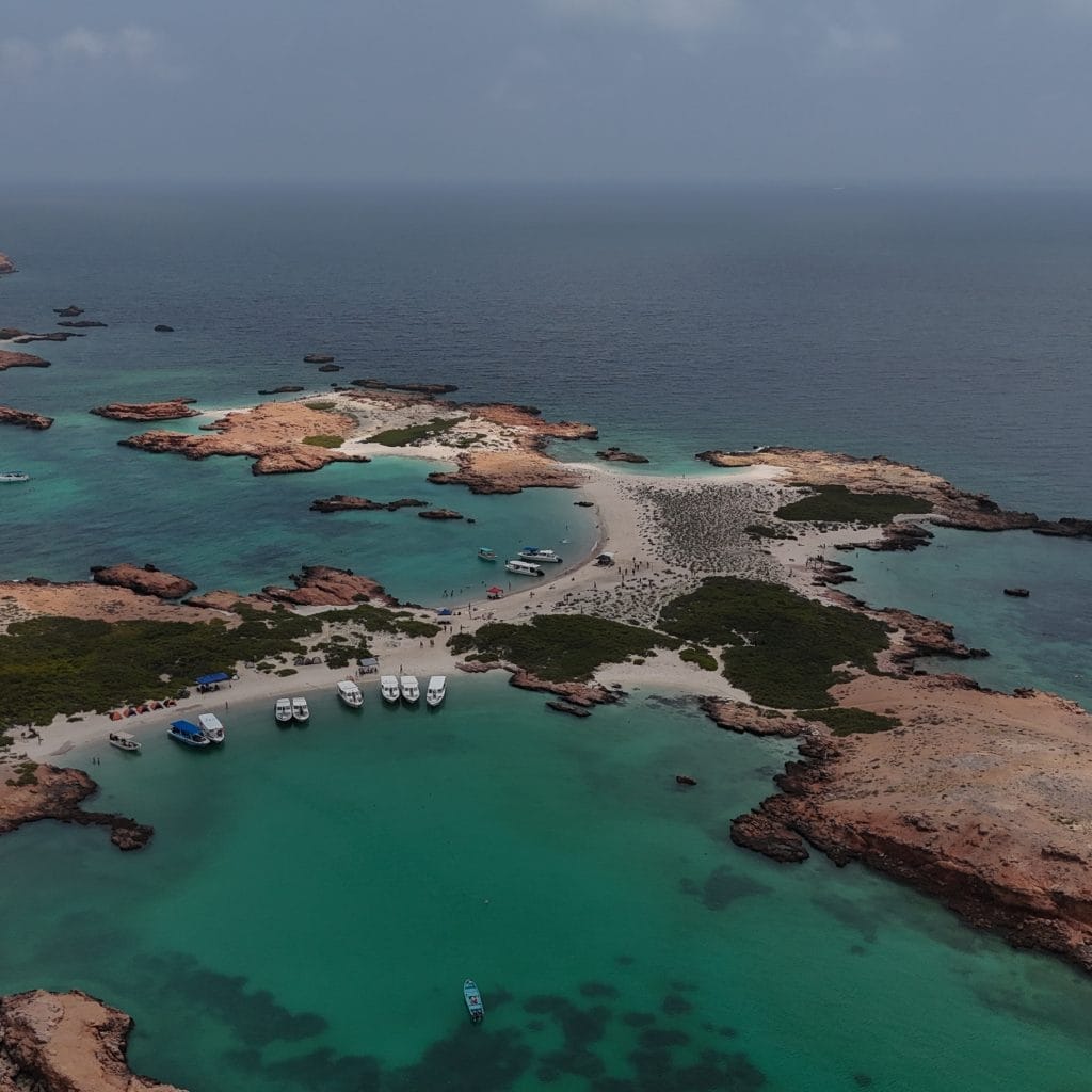 Dimaniyat Island